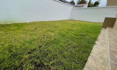 CHILLOS, San Gabriel, vendo casa 3 alcobas, terreno m240m2, construcción 183m2, patio