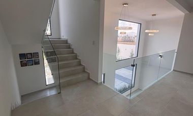 CASA EN PRE VENTA A 30 MINUTOS DE SANTA FE, APLICA CUALQUIER CREDITO