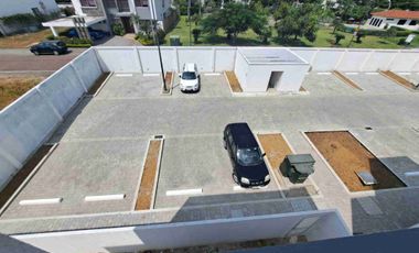 Se vende amplio Departamento en Icon Bay - Isla Mocoli
