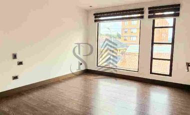 Exclusiva casa en Urbanización Privada Machangara