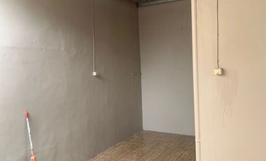 disewakan rumah dalam perumahan di jalan pleret sebelum balong waterpark