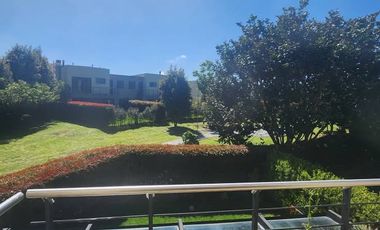 ESPECTACULAR CASA ESQUINERA EN VENTA - CAJICA CERCA CARULLA Ubicación privilegiada en conjunto cerrado  Si buscas amplitud, privacidad y un entorno v