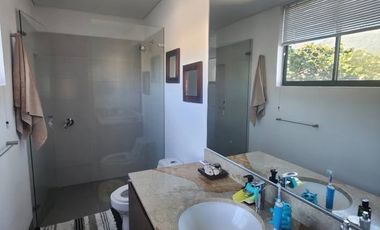 ESPECTACULAR CASA ESQUINERA EN VENTA - CAJICA CERCA CARULLA Ubicación privilegiada en conjunto cerrado  Si buscas amplitud, privacidad y un entorno v