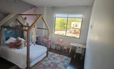 ESPECTACULAR CASA ESQUINERA EN VENTA - CAJICA CERCA CARULLA Ubicación privilegiada en conjunto cerrado  Si buscas amplitud, privacidad y un entorno v