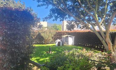 ESPECTACULAR CASA ESQUINERA EN VENTA - CAJICA CERCA CARULLA Ubicación privilegiada en conjunto cerrado  Si buscas amplitud, privacidad y un entorno v