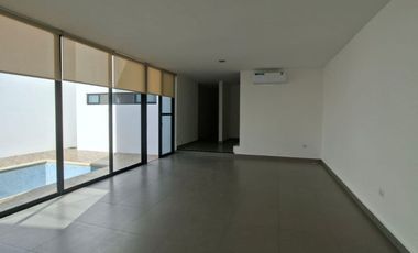 Casa en VENTA en Residencial Tanaj, Temozón Norte, Mérida. Recámara en planta baja