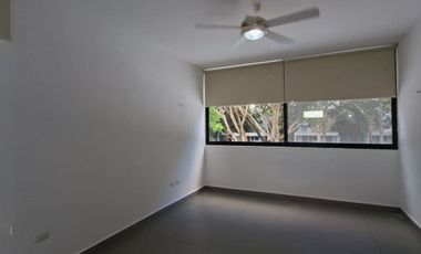 Casa en VENTA en Residencial Tanaj, Temozón Norte, Mérida. Recámara en planta baja