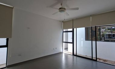 Casa en VENTA en Residencial Tanaj, Temozón Norte, Mérida. Recámara en planta baja