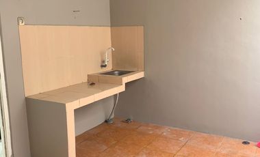 disewakan rumah dalam perumahan di jalan pleret sebelum balong waterpark