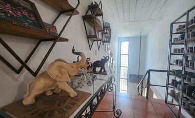 CASA LA JOYA II es una propiedad que destaca por su UBICACIÓN ESTRATÉGICA, FUNCIONALIDAD Y PLUSVALÍA REAL en el MUNICIPIO DE IXTAPAN DE LA SAL