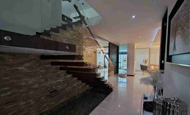 Espectacular residencia de lujo en venta.. Los Olivos Residencial