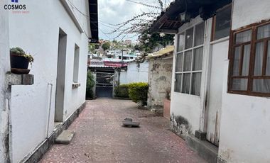 Casa de venta en Otavalo, pleno centro, 1280 m2 terreno