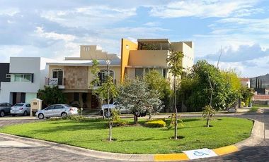 TERRENO EN VENTA EN BOSQUES DE SANTA ANITA
