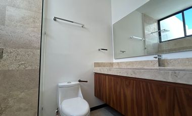 Hermosa casa en venta ENTREGA INMEDIATA en Privada al Norte de Mérida