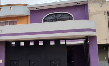 Se vende casa de 106m2