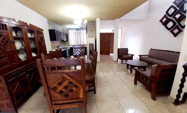 BONITA Y AMPLIA CASA EN EL CENTRO DE VILLA CORONA