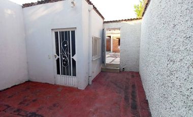 BONITA Y AMPLIA CASA EN EL CENTRO DE VILLA CORONA