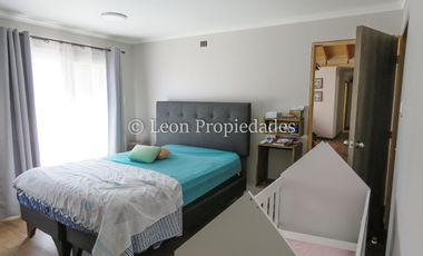 Leon Propiedades vende parcela con casa en Sector Julio Silva, Camino el toro, Curacaví.