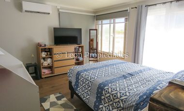 Leon Propiedades vende parcela con casa en Sector Julio Silva, Camino el toro, Curacaví.