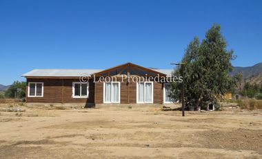 Leon Propiedades vende parcela con casa en Sector Julio Silva, Camino el toro, Curacaví.