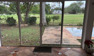 VENTA CASA EN EL CLUB DE GOLF LA CEIBA FRENTE AL CAMPO.