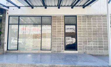 Alquilo local comercial de 36 Mts2 en Ceibos Norte