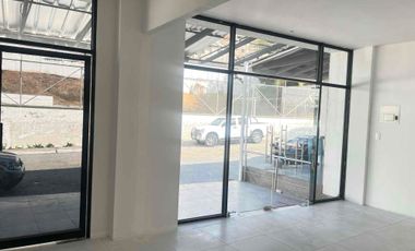 Alquilo local comercial de 36 Mts2 en Ceibos Norte