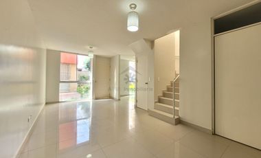 ALQUILER DE CASA DE 2 PISOS EN CONDOMINIO CLUB LOS SAUCES – CHICLAYO - PIMENTEL