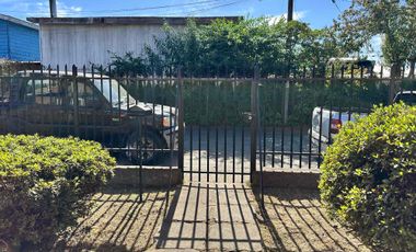 Arriendo casa 6 Dormitorios y 2 baños