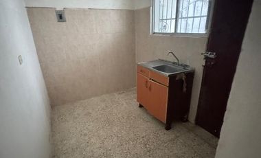 SE VENDE CASA AMPLIA EN FRACC. TAMPIQUERA!! A REMATE!!!