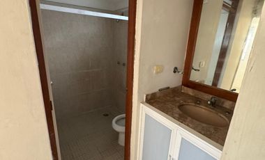 SE VENDE CASA AMPLIA EN FRACC. TAMPIQUERA!! A REMATE!!!