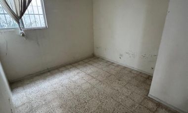 SE VENDE CASA AMPLIA EN FRACC. TAMPIQUERA!! A REMATE!!!