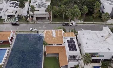 Casa en Venta, Los Canales, Puerto Cancún