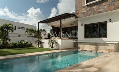 Casa en Venta, Los Canales, Puerto Cancún