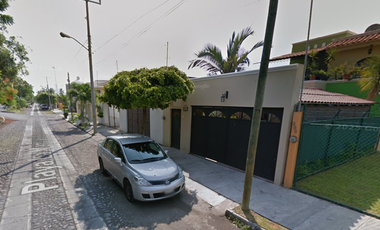 Calle Playa la manzanillo 265 Colonia Primaveras del real Municipio Tecomán C.P. 28180 Colima