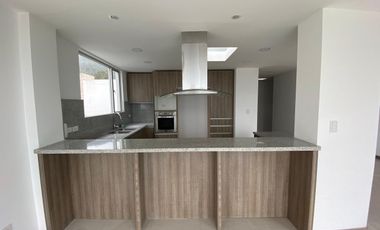 RENTO DEPARTAMENTO CON TERRAZA