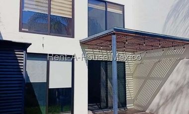 Casa de dos recámaras en renta en Zibatá, Querétaro