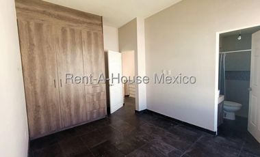 Casa de dos recámaras en renta en Zibatá, Querétaro
