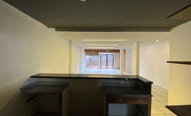 local comercial de arriendo alquiler en cuenca ecuador sector plaza europea