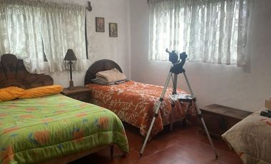 QUINTA ESTILO RUSTICO EXCELENTE UBICACION CENTRO BARRIAL