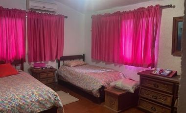 QUINTA ESTILO RUSTICO EXCELENTE UBICACION CENTRO BARRIAL