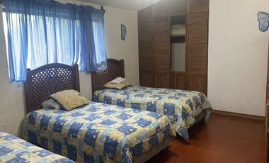 QUINTA ESTILO RUSTICO EXCELENTE UBICACION CENTRO BARRIAL