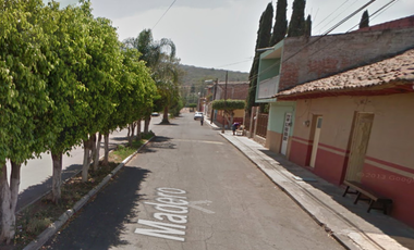 CASA DE REMATE BANCARIO EN MADERO, CHAVIRA, MICHOACAN