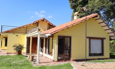 Casa campestre en Cota Venta