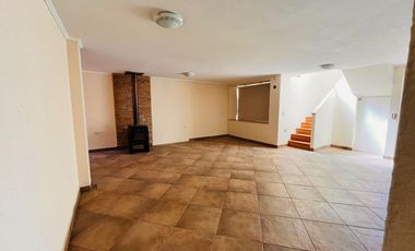 SE VENDE HERMOSA CASA VILLA FUNDADORES