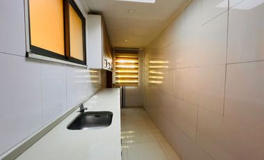 SE VENDE HERMOSA CASA VILLA FUNDADORES