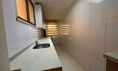 SE VENDE HERMOSA CASA VILLA FUNDADORES