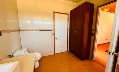 SE VENDE HERMOSA CASA VILLA FUNDADORES