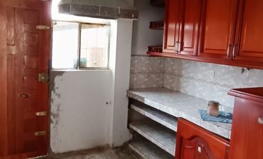 VENTA Casa Mas Departamento y Suite con Amplio Terreno Carigan Loja Las Gaviotas