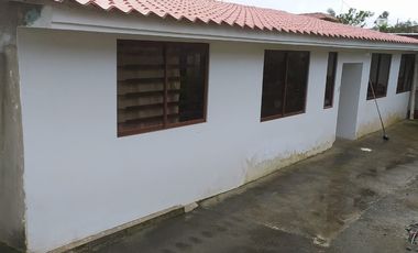 VENTA Casa Mas Departamento y Suite con Amplio Terreno Carigan Loja Las Gaviotas